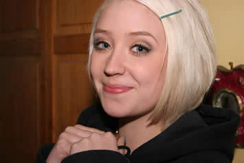 naomi skins series 3 smiling